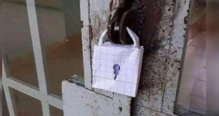 Ziya:Bütün tedbirler alındı sınav için hazırız.
Alınan tedbirler:
#VakalarArtıyorSınavlarİptal