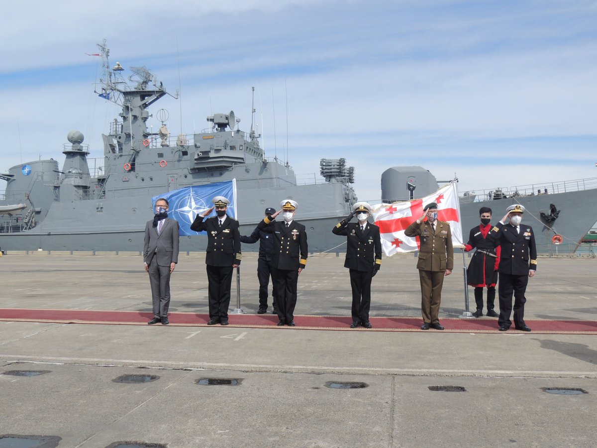 tcsavunma's tweet photo. 1⃣ NATO Daimi Deniz Görev Grubu-2 (SNMG-2) sancak gemisi TCG KEMALREİS fırkateynimiz, 15-18 Mart tarihleri arasında Poti/Gürcistan'a liman ziyaretinde bulundu. https://t.co/uZ25A2R8n5