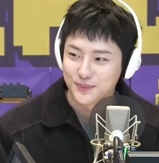 เน้ก แอบแม่จิน              เค้าก้จามาชวนตัว
แตวม่อนกันดีปะ            พอดีเนยอะ