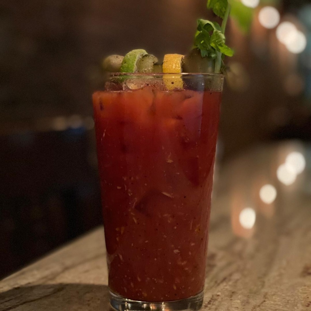 This beautiful weather just makes us want to open at 12 and serve $18 carafes of mimosas and Bloody Mary's  for brunch! ;)

#hellskitchenbrunch #hellskitchenrestaurants #nycbrunch #hellskitchennyc #brunchnyc #bloodymary #mimosa