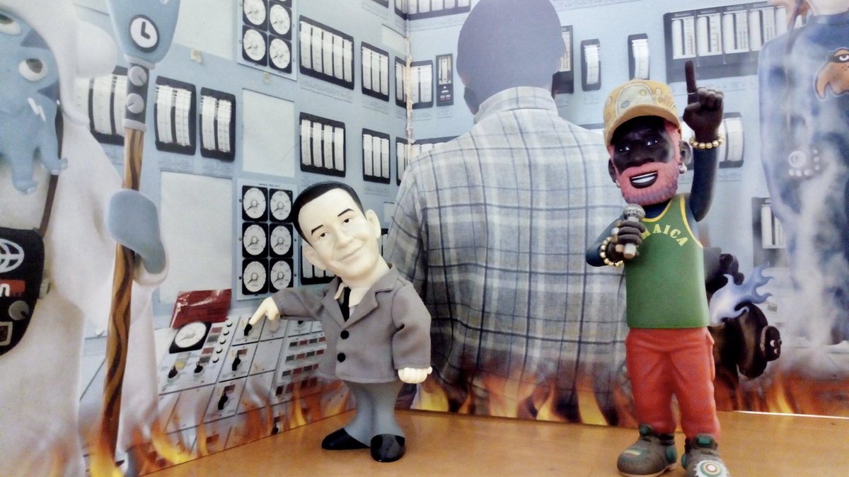 _Raymond_Scott_'s tweet image. ``Lee Scratch Perry and Raymond Scott hanging out at Super Furry Animals Guerrilla Observatory.``
—Joe Greene 

#petefowler #petefowlerartwork