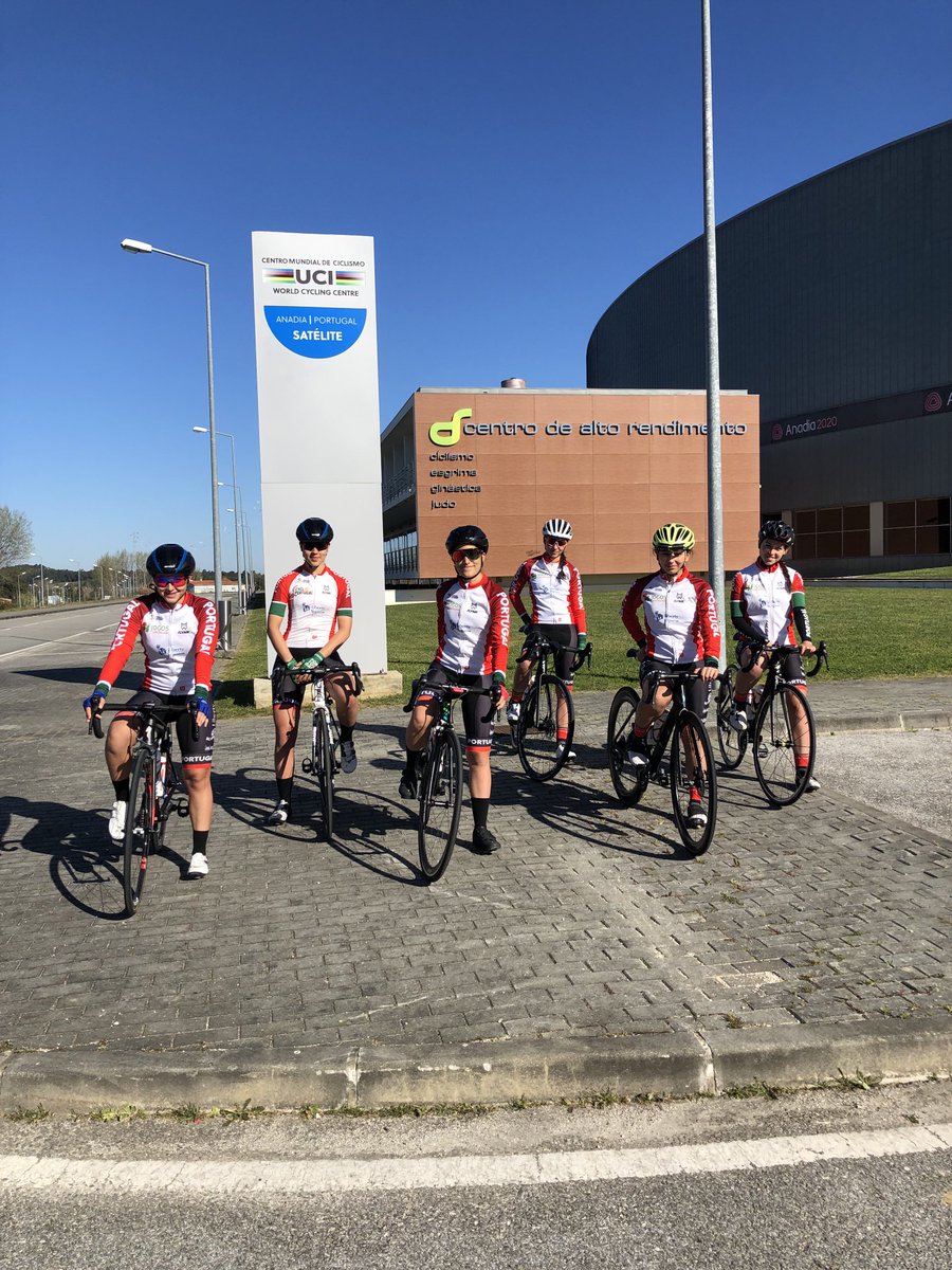 ana_vig's tweet photo. #SeleçãoNacionalCiclismoFeminino 🚴‍♀️🚴‍♀️🚴‍♀️🚴‍♀️🚴‍♀️🚴‍♀️🇵🇹
#regressoaotrabalho 💪 https://t.co/rw8ao8WVet