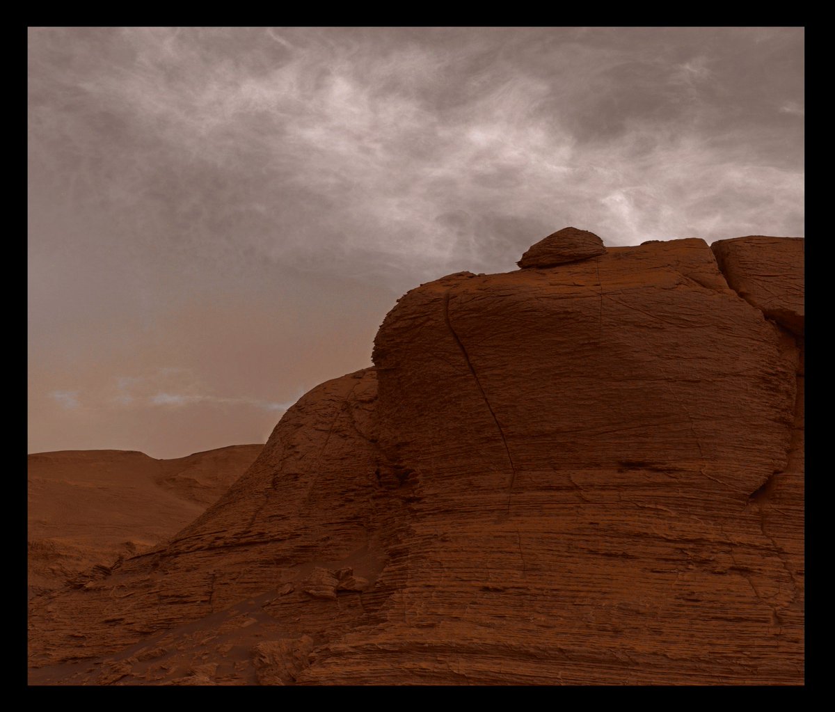mars_stu's tweet photo. I've imagined seeing this view since I was 10, but never really thought I would. But here it is: clouds drifting across the martian sky. And I'll leave it there, cos I'm just going to stare at this pic for hours. 
Image Credit: NASA/JPL-Caltech/MSSS/S Atkinson https://t.co/CxNK34Dyvc