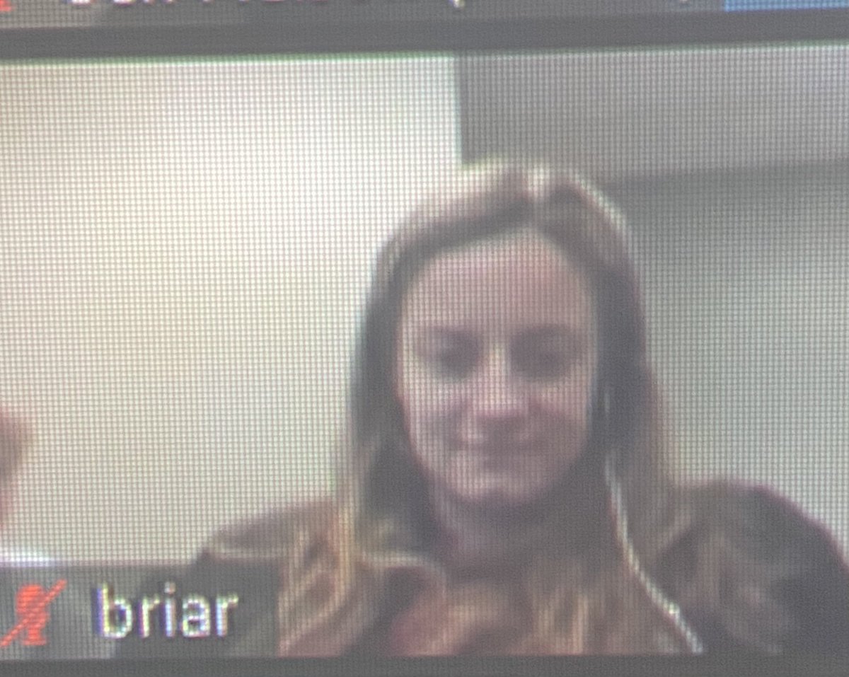 mv_yg's tweet photo. We usually try to get a picture of the students in the chambers, so here are shots from their Zoom meeting https://t.co/0EvpVlUaQR