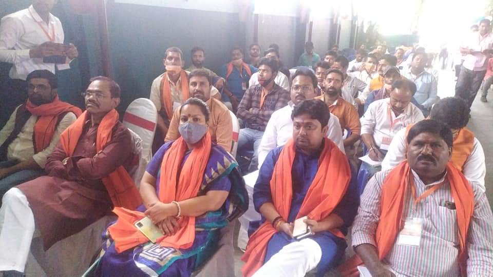 DrCSMishr's tweet photo. आज @bjymbiharstate का क्षेत्रीय कार्यशाला का आयोजन शेखपुरा जिला में प्रदेश अध्यक्ष आदरणीय @Durgeshsinghbjp जी के कर कमलों द्वारा हुई। इस कार्यक्रम में @mlcrajnishkumar @KrpandeyKumar @Akhilesh_BJP_ @AnmolSovit जी की गरिमामय उपस्थिति रही https://t.co/Ilwr4EzOnc