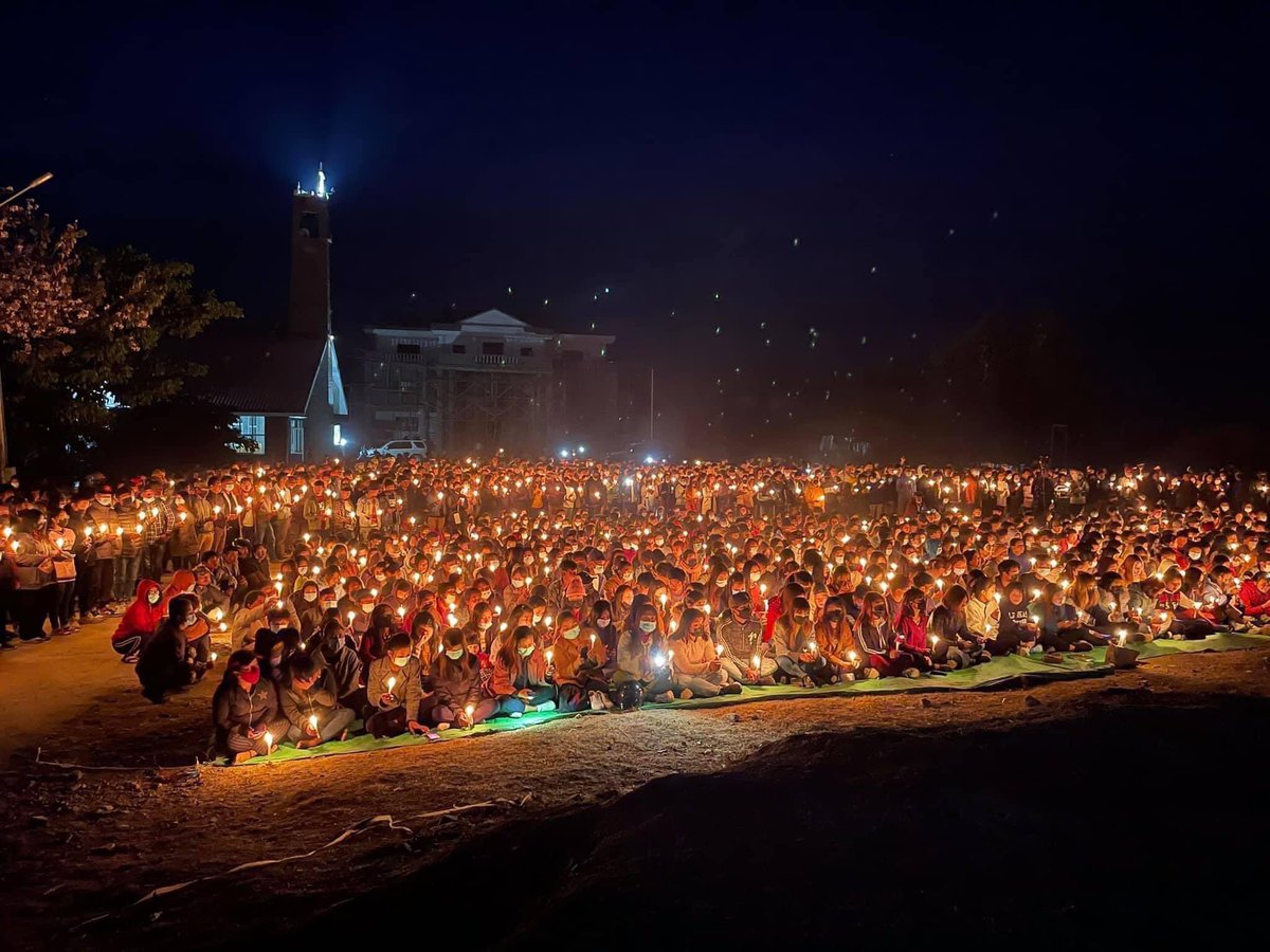 BunnyPhyoe's tweet photo. Hakha, Chin State, Myanmar - 21.3.2021 night strike.
Photo : CTTO
#WhatsHappeningInMyanmar
#Mar21Coup

@UNinMyanmar @AllianceMilkTea https://t.co/kak3WUlSJe