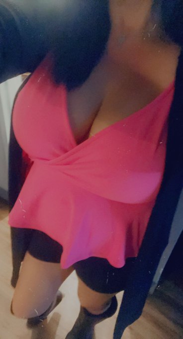 Sunday funday!! Brunch then rooftops 😊💋
#sinfulsunday
#prettyinpink https://t.co/GEsLch5yoO