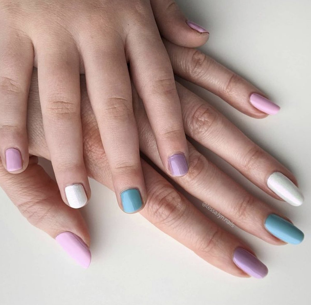 loudbabbs's tweet photo. I can not get enough of these mommy and Littles manis! 👼✨

Who is with me on this?!
-Demi

Swatches by:
 @tessa.lyn.nails 
@bobibella 
@beautyandthepolish

#loudlittles #loudlacquer #womenowned #buywomenowned #nontoxic https://t.co/U21Mfhyc9g