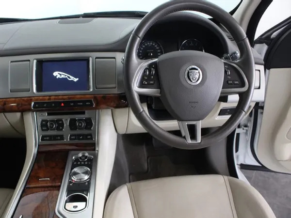 CarmazingSA's tweet photo. 2014 Jaguar XF 2.0 I4 Premium Luxury
R229900

122 500 Km  
Automatic
Immaculate Condition
Full service history  

This is an incredible luxury vehicle still in phenomenal condition. 
☎️0834908382

#Carmazing 
#UsedCarsForSale 
#Elsa
#SundayMotivation
#boity
#Chiefs 
#Sunday https://t.co/vuof80ocFH