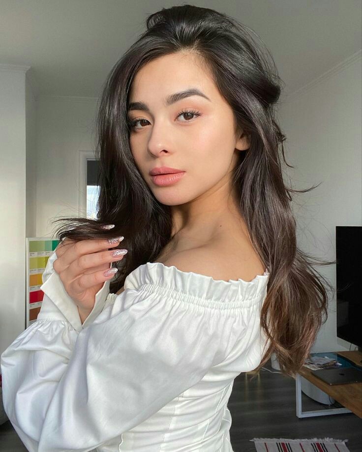 hoy—yaaa, diana here. i do #openfollow for roleplayer western only. kindly hit the button retweet and i'll follow you. so don't forget to follow me back, okaay? thank uuu! 😍