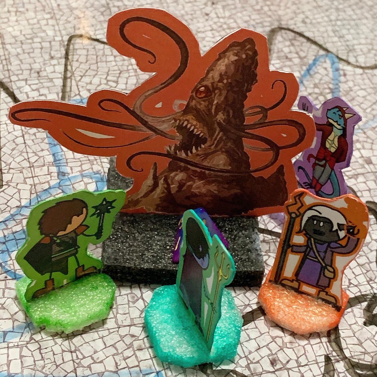 DaddyBird's tweet photo. Fantastic Dungeons & Dragons session today! Larkin summoned Spiritual Guardians as we vanquished sea hags, merrows, & sahuagin. Then we tangled with a roper.
#DnD #DnD5e #DungeonsAndDragons #LarkinTuiaezel #clericlyfe #ThankBertamis #SpiritualGuardians #SayHelloToMyLittleFriends https://t.co/Oau4c3S0ir