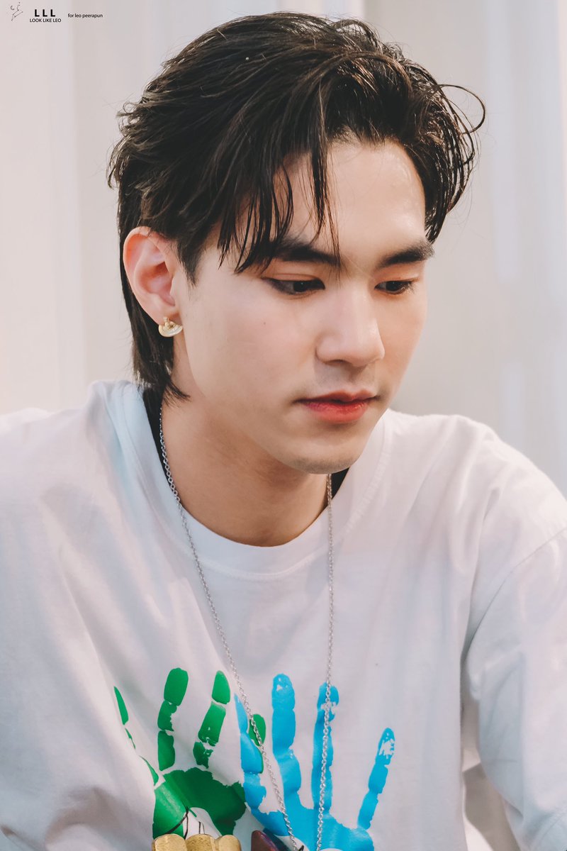 LookLikeLeo's tweet photo. 210321 #MilkMeetxโอไต๋
วันนี้ลืมบอก ว่า "หล่อมากๆเลยนะครับ🥺" @leo_prp
#leo_prp
#leo_peerapun
#leotheplug
#โอโซนของโอไต๋ https://t.co/PkTlkv0AZe