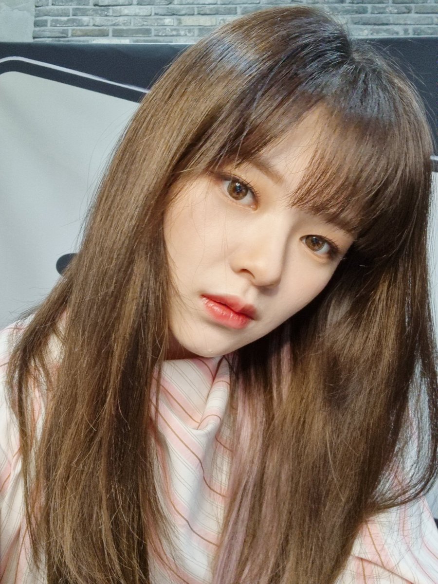 ggukzyo's tweet photo. te amo muito muito jeongyeon 😭 https://t.co/ZIzYrWP3Yr