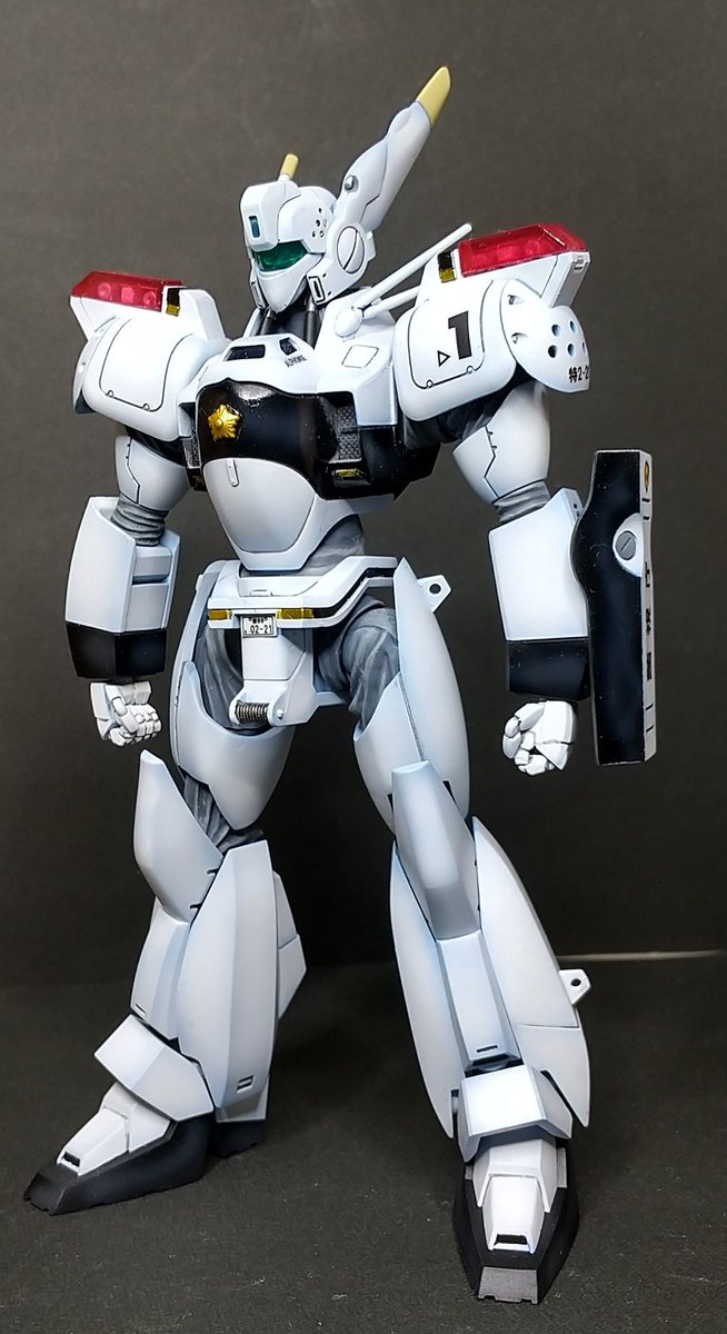 offscouringkazz's tweet photo. MODEROID 1/60 AV-98 イングラム 1号機 完成しました
TV版のカラーリングです
小さいですがほぼ理想のプロポーションですね～
シリーズも重ねられるらしいので期待してしまいます https://t.co/rJ11QJxj0P