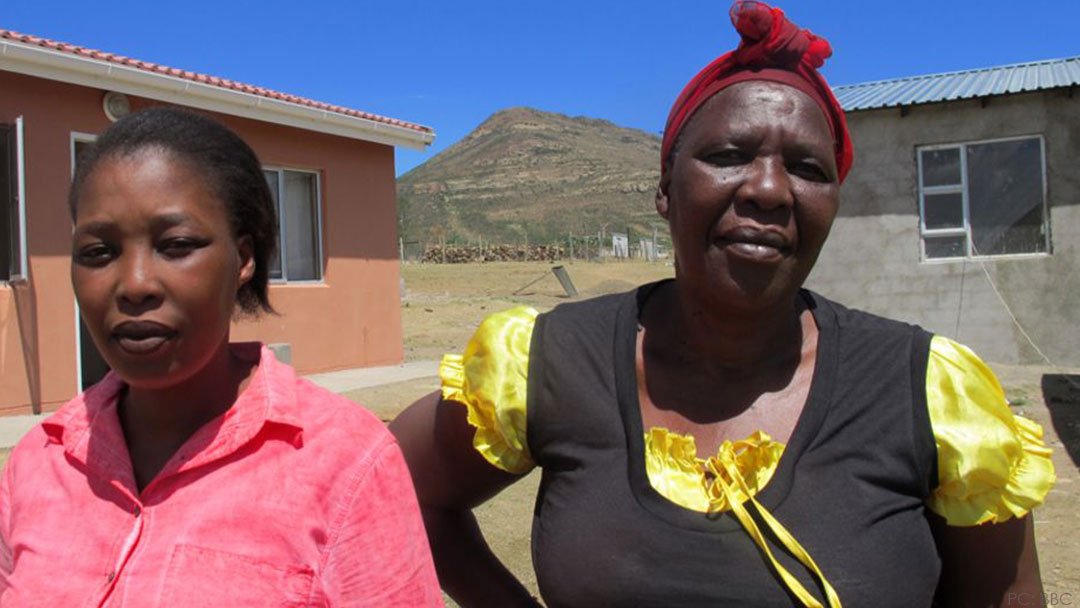 AfricaFactsZone's tweet photo. South African woman, Nokubonga Qampi was given the nickname, Lion Mama, after she killed 1 of 3 men raping her daughter and injuring the others.

She was charged with murder but after a public outcry, the charges were dropped for her to focus on her daughter's recovery. https://t.co/gL24irOIkv
