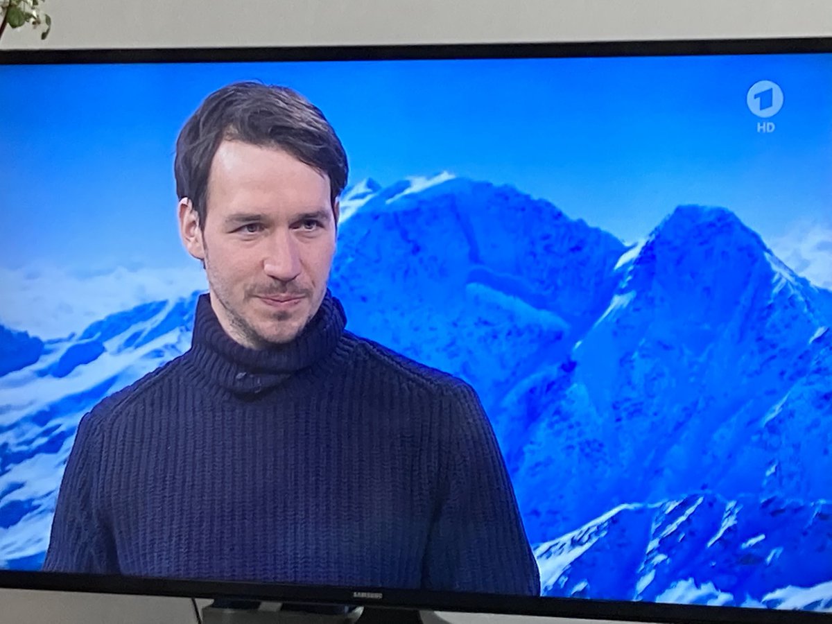 Kluges von Felix #Neureuther zum Abschluss des Ski-Weltcups: Problem sei nicht der Profi-Sport - „der kommt durch, ob mit oder ohne Zuschauer“. Problem sei Kindersport, der Nachwuchs... Appell für „go“ beim Jugendsport in Kleingruppen an #Merkel und Ministerpräsident:innen