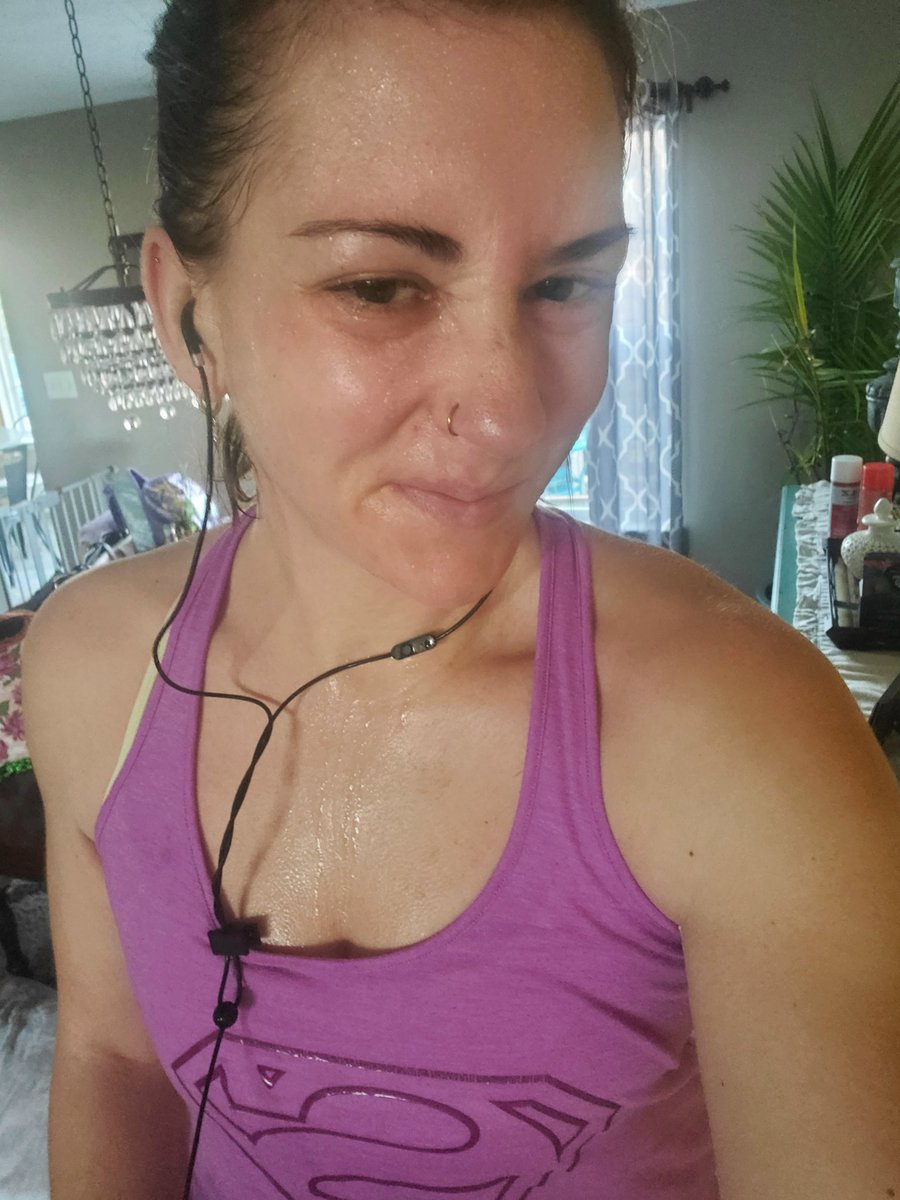 MrsCope7's tweet photo. Get sweaty on this beautiful Sunday!! #GetOutandGetMoving #SweatySundays 
#WHM2021 #WHMDivas 
@onepeloton @emmalovewell https://t.co/h4uoZ6vd0X https://t.co/hQdVOlGcAC