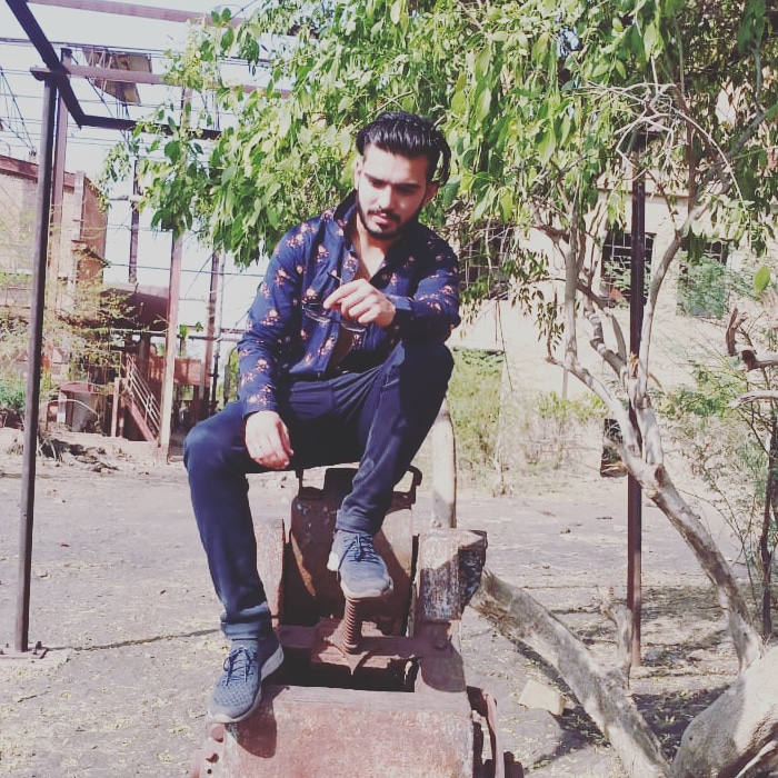 RajMilsher's tweet photo. #milsherraj #gangstarlook #smartlook #fashion #styleboy #viral #photo #photography #hagstag #gangstar
@milsher_official9983 https://t.co/NMWOdmLtaV