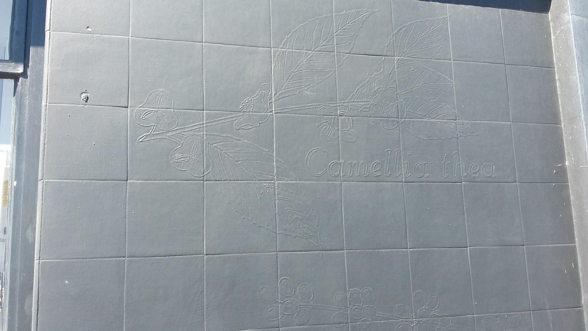 Joseamey's tweet photo. @PooleMuseum This overpainted tubelined tile panel in Springbourne is at risk of destruction as the building, Island Bathrooms, 32 Cleveland Road is likely to be demolished by Harry #Redknapps development company. No response to my e-mails to them. https://t.co/adAhjtkoed