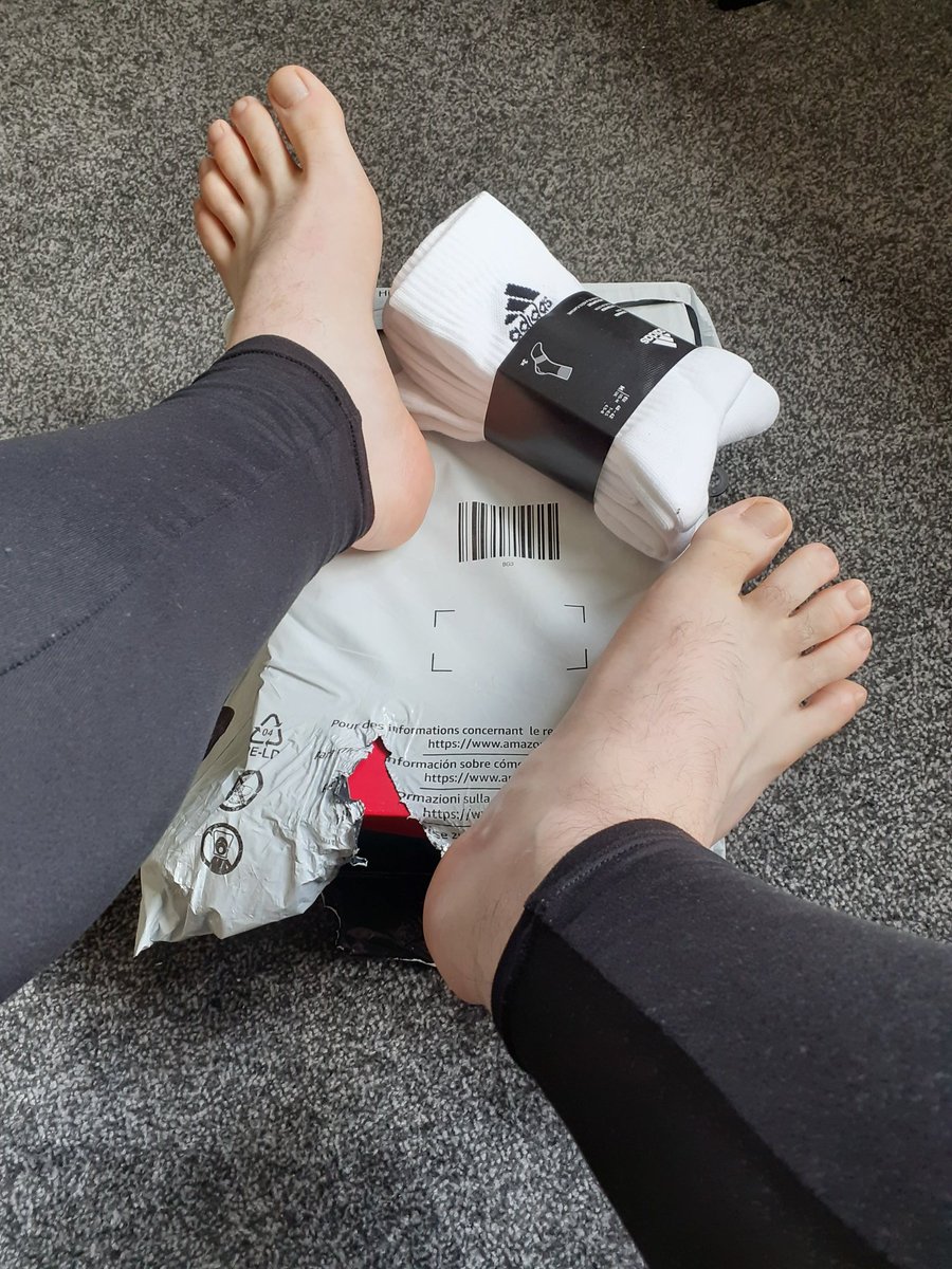 MaddoxLDN's tweet photo. New socks to get sweaty, new trainers for fag worshipping

The rest of that amazon list won't buy itself - DM now, bitch https://t.co/HfYskk6ho0