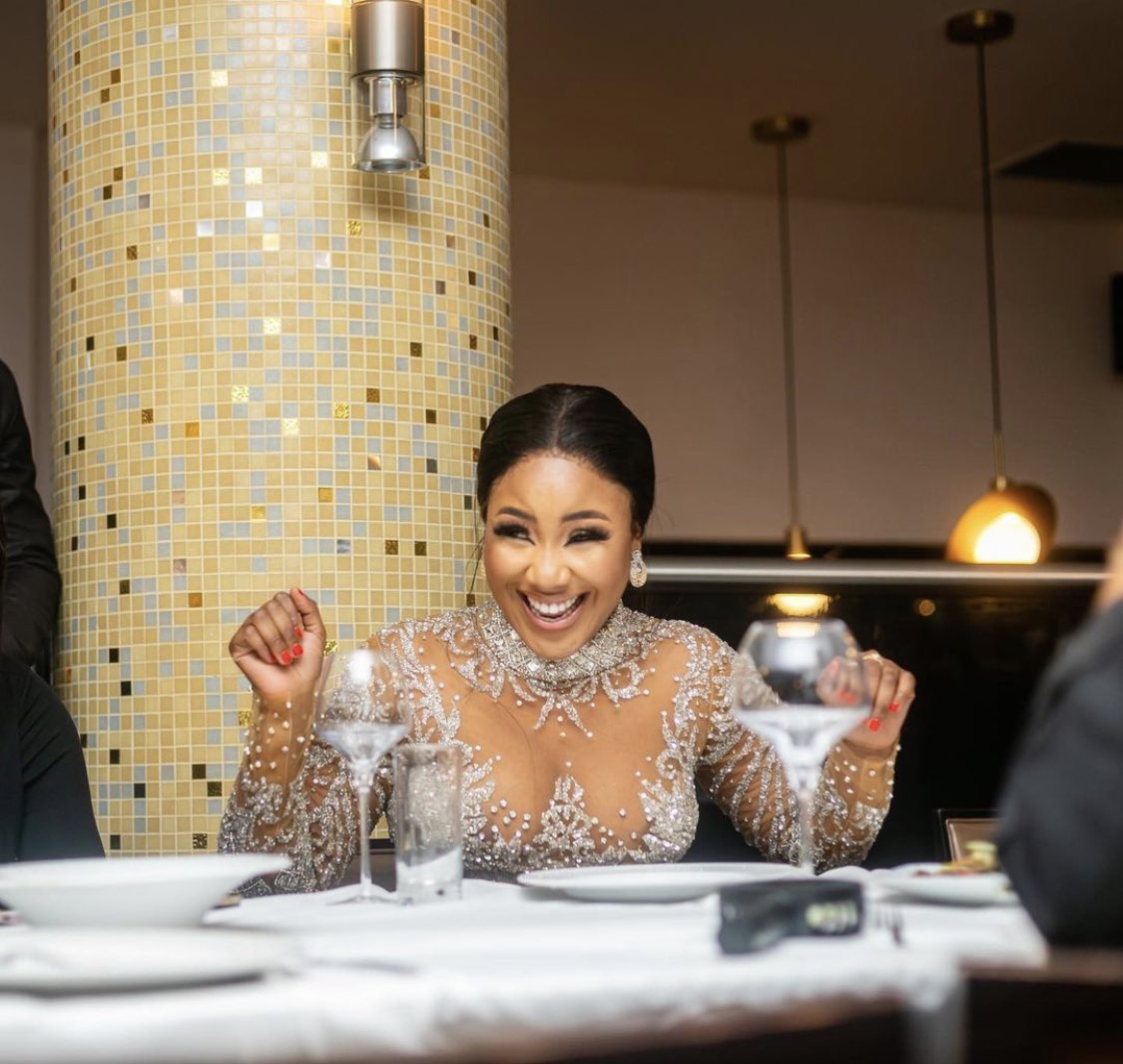 Spicedsparkle's tweet photo. Erica Nlewedim ☺🥰🥰🥰🥰
A thousand pictures will never do that smile justice 😍.
#EricaIsEverywhere https://t.co/ZmvfdzBt41