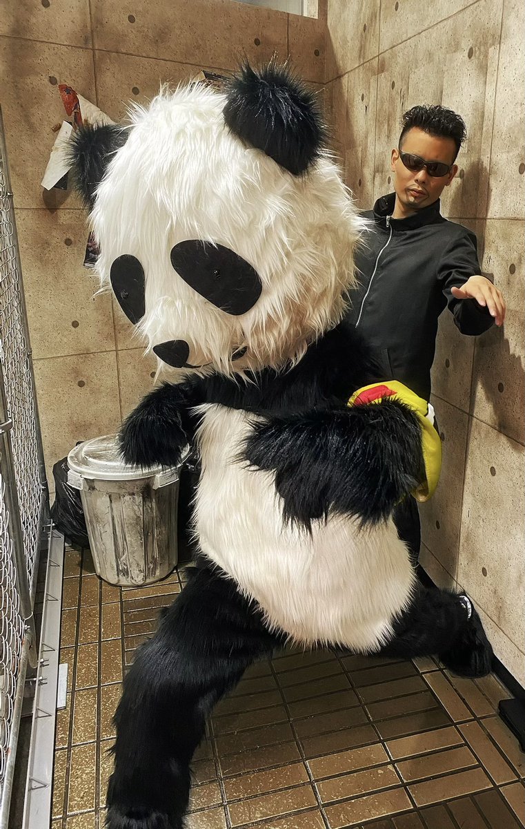 Twoucan 蛾 の注目ツイート コスプレ Twoucan 蛾 の注目ツイート コスプレ