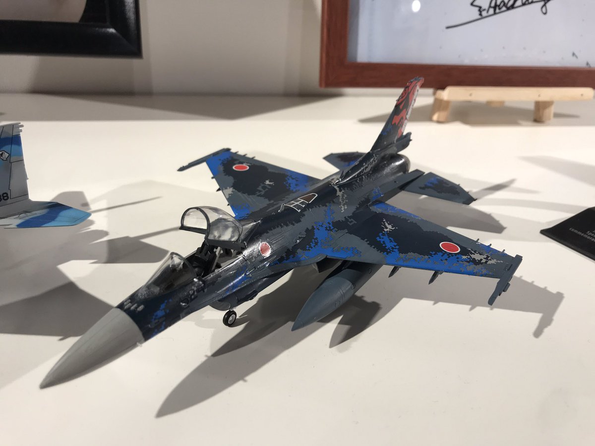 HighrateL's tweet photo. 本日お客様からF2戦闘機をいただきました💡LF×HR羽田空港店では初のF2です‼️本当にありがとうございます‼️
ご来店の際には是非見ていってください😆
#LFHR #羽田空港 https://t.co/qKADIjSHU9