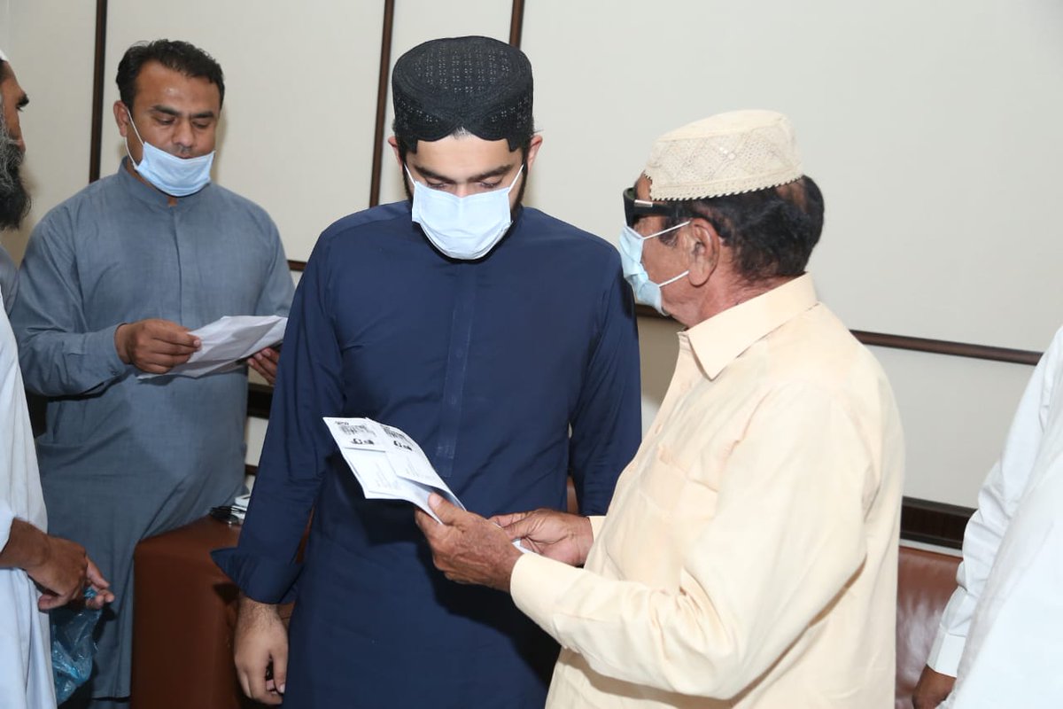 Rameez_kaleri's tweet photo. Young leader @rawalsharjeel meet with public of #HydRural for different constituency mattress. He ensured to solve their issues on imediate bases @sharjeelinam @BBhuttoZardari @AseefaBZ @BakhtawarBZ @ShaziaAttaMarri @SyedNasirHShah @murtazawahab1 @MuradAliShahPPP https://t.co/5x0RZWU62F