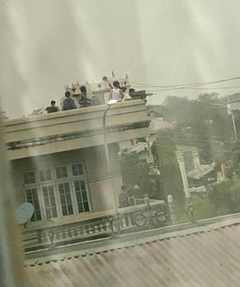 hannayuri_twt's tweet photo. Military junta terrorists on the buildings using snipers to shoot civilians in MaNawHaRi, Mandalay.
FREEDOM OF SPEECH
#WhatsHappeningInMyanmar
#Mar21Coup https://t.co/5cRy9fHyw9