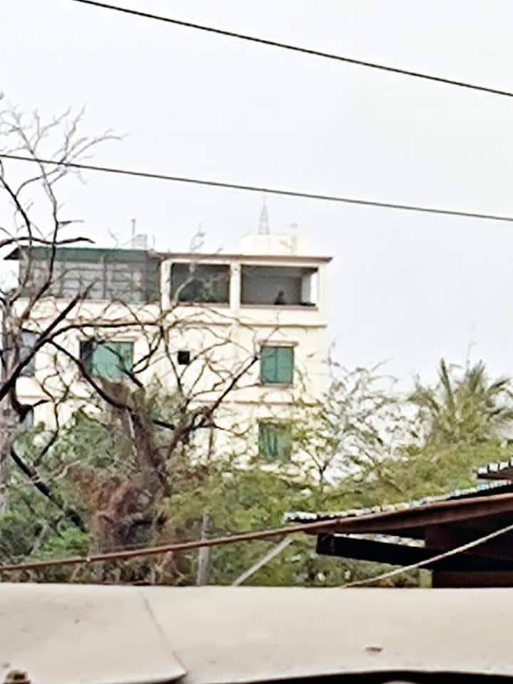 hannayuri_twt's tweet photo. Military junta terrorists on the buildings using snipers to shoot civilians in MaNawHaRi, Mandalay.
FREEDOM OF SPEECH
#WhatsHappeningInMyanmar
#Mar21Coup https://t.co/5cRy9fHyw9