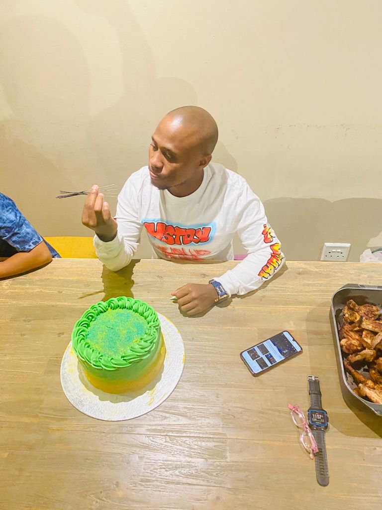 Labo_Q's tweet photo. "The idea is to die young as late as possible" - Ashley Montagu
The birthday celebrations continued.
#36loaded
#36isthenew26 https://t.co/TdfcG4FZd1