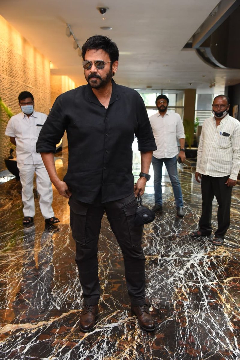 tolly_report's tweet photo. Victory @VenkyMama from the Pre Release of #Aranya

#AranyaOnMarch26th https://t.co/KlVT3l4AFB