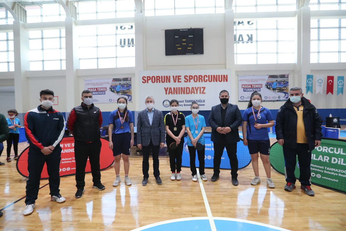 mtahmazoglu's tweet photo. Çanakkale Deniz Zaferi'nin 106. yıl dönümü anısına Gençlik ve Spor İl Müdürlüğü iş birliğinde düzenlediğimiz Masa Tenisi Turnuvasının ödül törenini gerçekleştirdik 🏓

Hem spor yapıp hem de aziz Şehitlerimizi yâd ettiğimiz turnuvamıza katılan yarışmacılara teşekkür ediyorum. https://t.co/ztQgrAjFhK