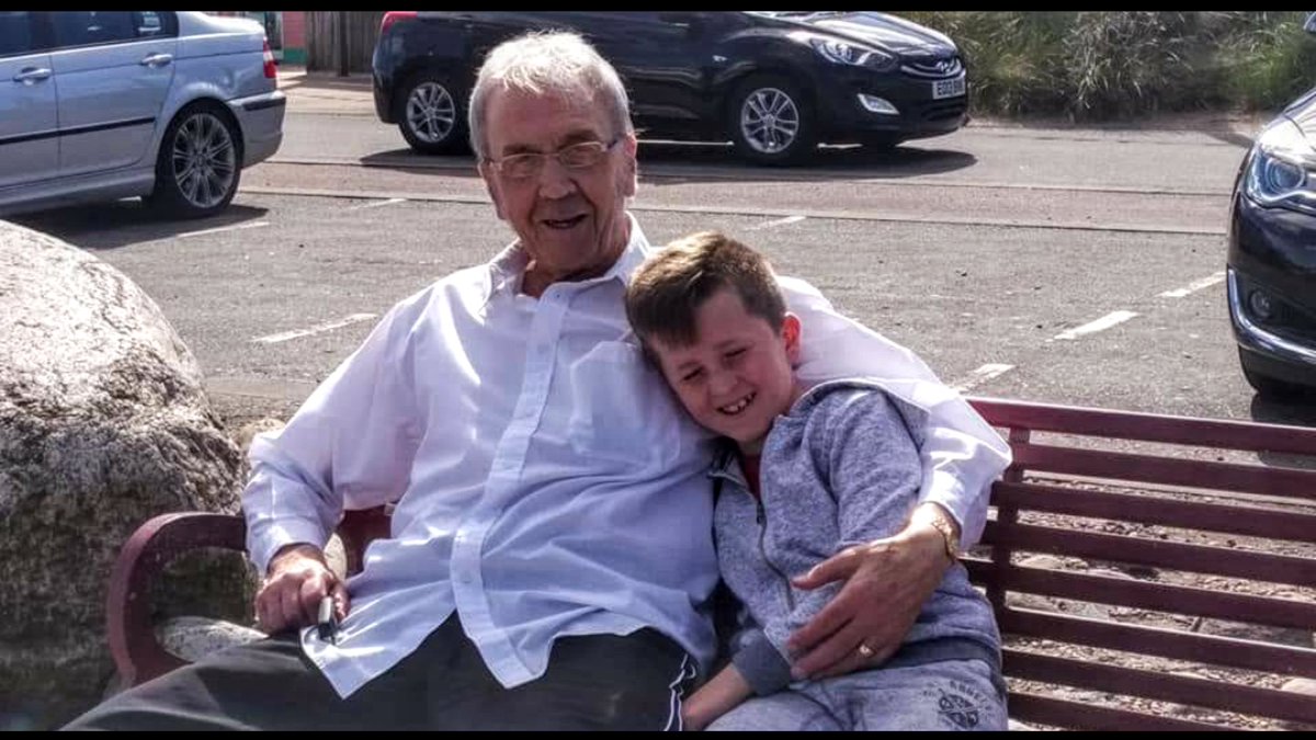 Bonnie_Montrose's tweet photo. @Carer49 @mchardyw @Bonnie_Montrose in his element Pops &amp; Will xxx https://t.co/M6sMgQibWb