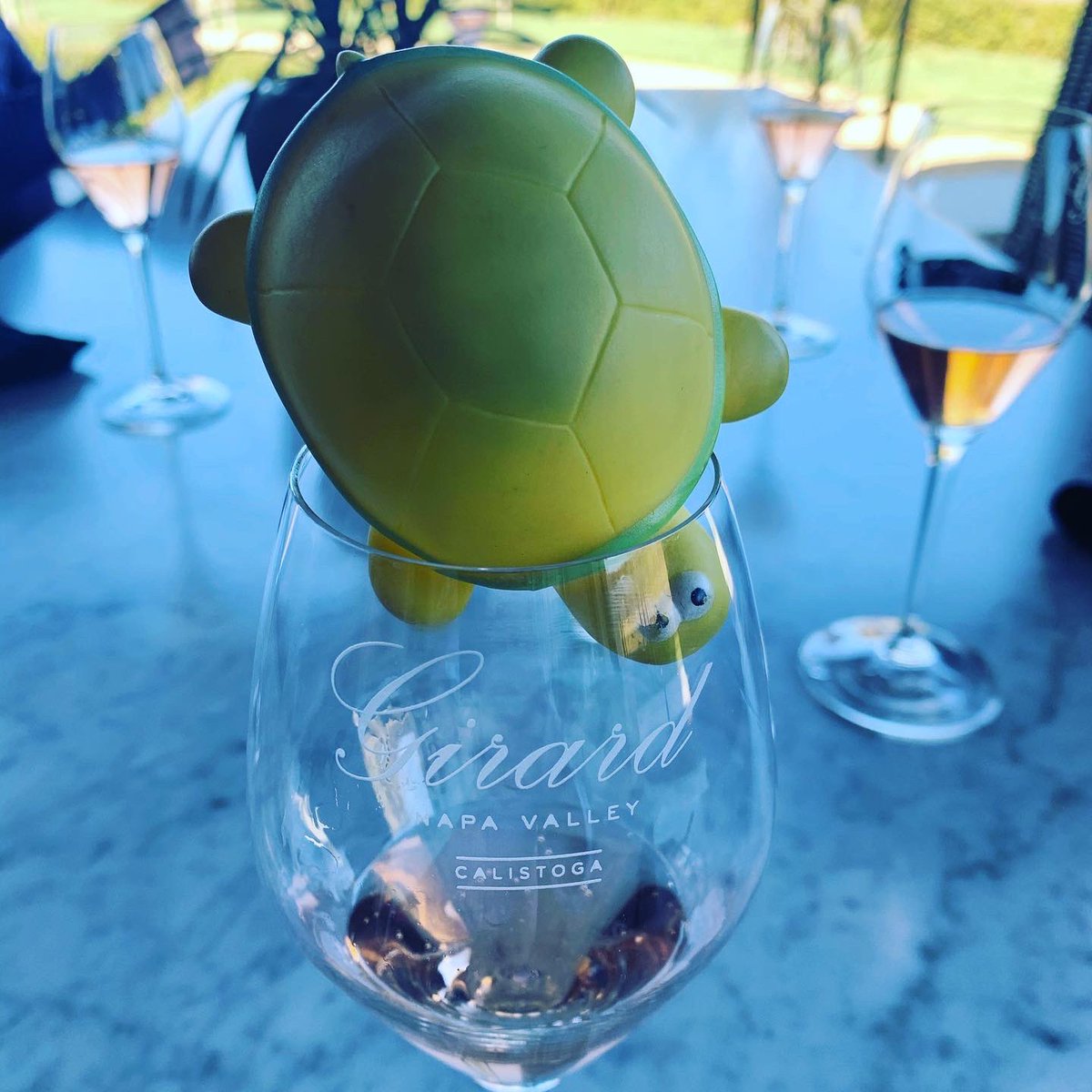 TravelinTurtle's tweet photo. Had a great afternoon, wine tasting. Thank you @farnientewinery @girardwinery @chmontelena  for your hospitality! #thisis40 #birthdaytrip #anotherbraveadventure #travelinturtle #winetasting🍷 #drunkturtle #limo https://t.co/XxBnMkG5sk