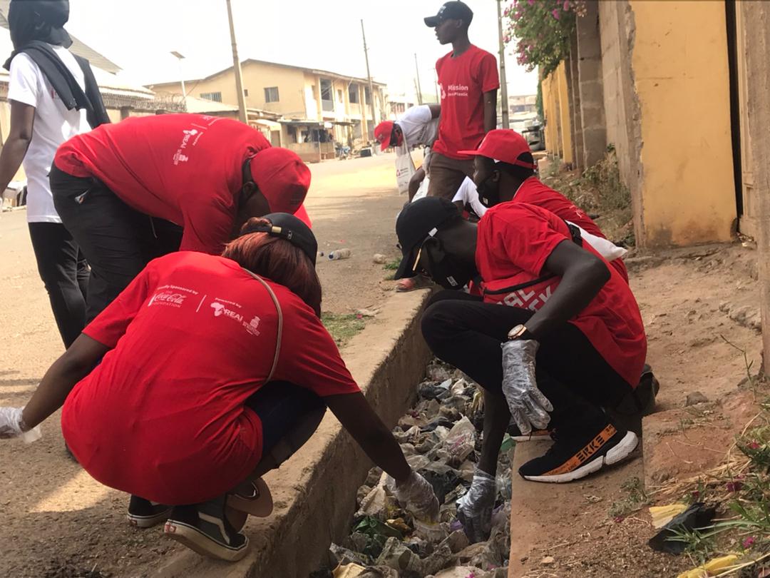 ibrahim_sekinah's tweet photo. #GlobalRecyclingDay 

#AREaixTCCF
#MissionZeroPlastic
#RecyclingHeroes
#RecycleForEducation
#GlobalRecyclingDay https://t.co/snaIVyIQC4
