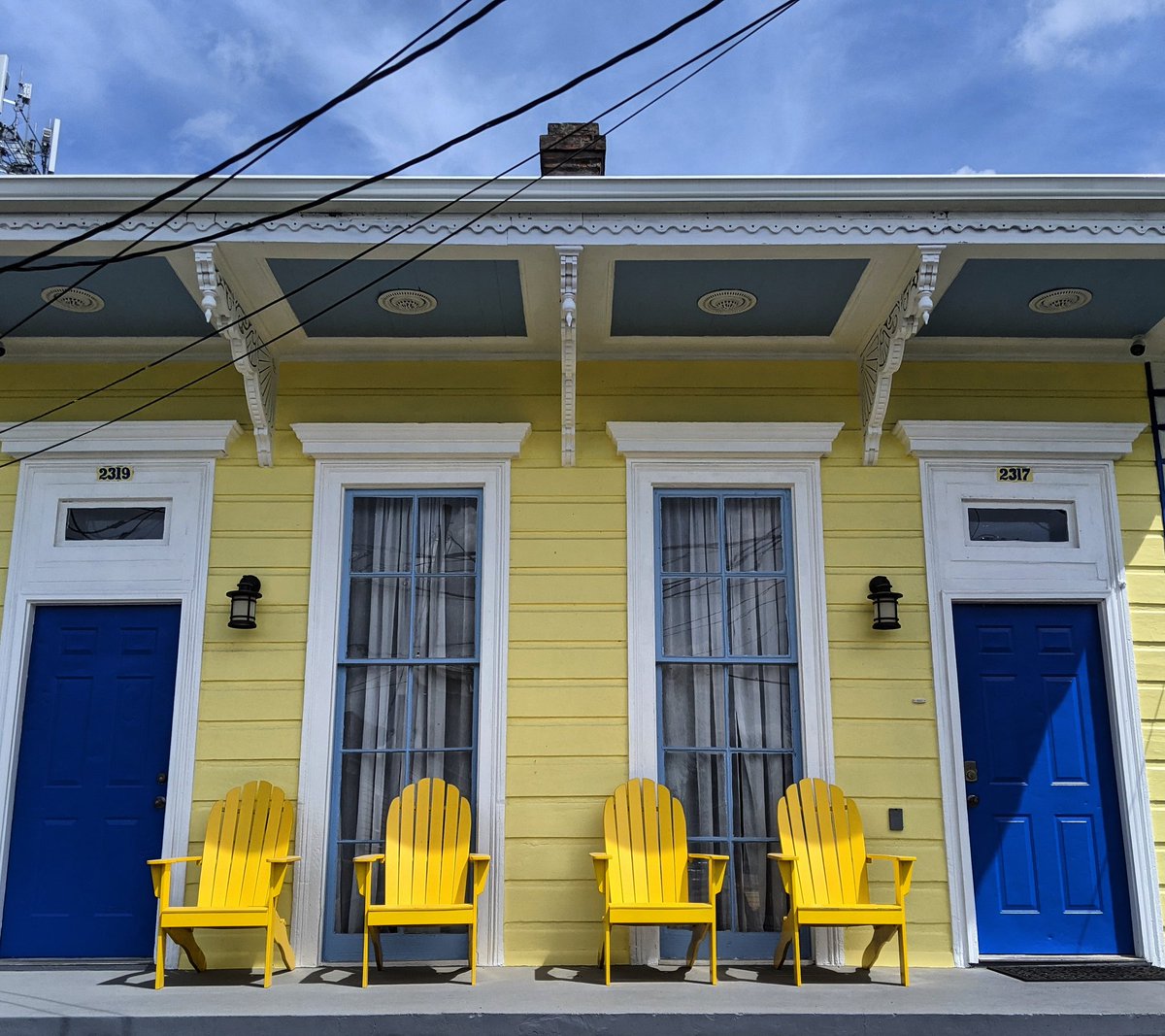 bordnick's tweet photo. Shades of spring and summer. 

#architecture #art #beautifulneworleans  #classicnola #colorfulnola #crescentcity #detailsmatter #discovernola #exploreneworleans #neworleansartists #neworleanshouses #nola #onetimeinnola  #streetsofneworleans  #showmeyournola #visitnewotleans https://t.co/TQocOoNvFN