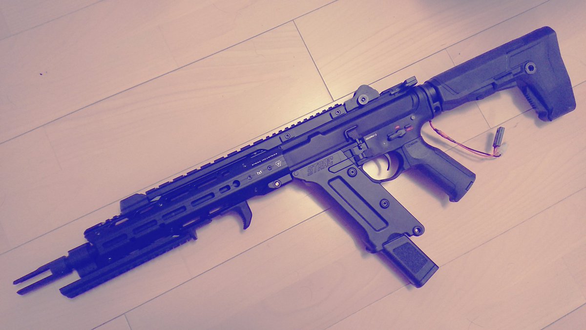 god8456's tweet photo. 進捗、ますますタイタンフォールのR-201に似ているね。 / Not finished yet, but it's starting to look like the R-201 rifle from TitanFall.
#エアガン #サバゲー #KSC #ストラック #ストラックTEG #KWA #TK45 #TK45C #タイタンフォール2 #Titanfall2 #R201 #airsoft https://t.co/qyLUlmFzMK