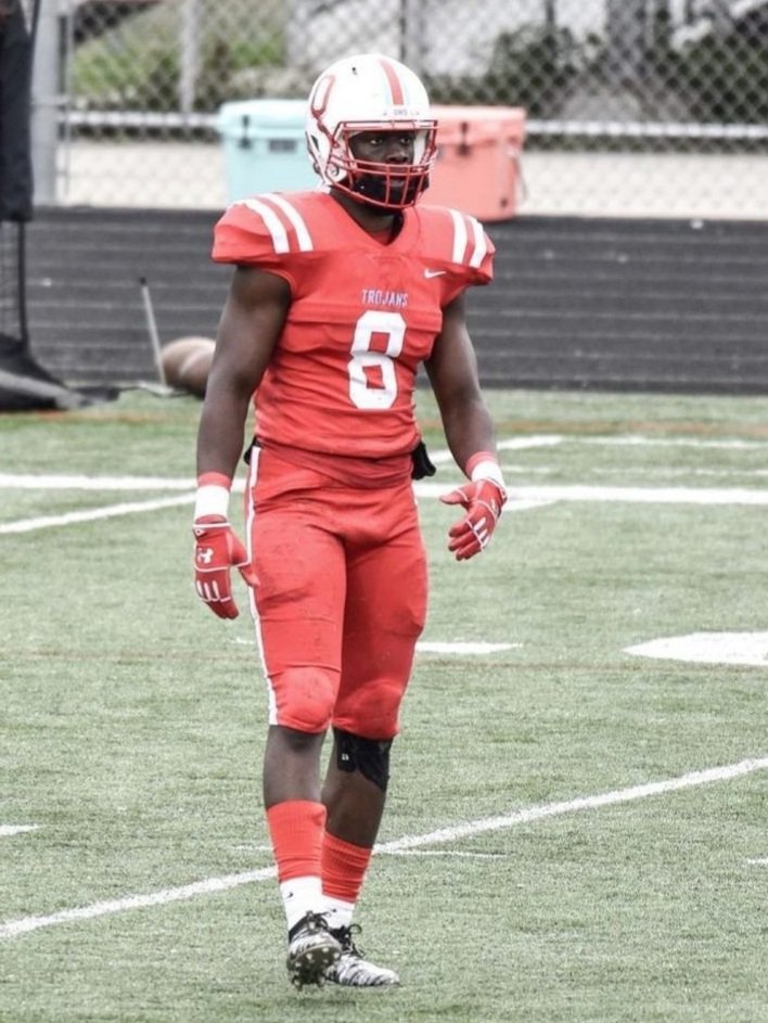 Unsigned 2021 middle linebacker at Olympic high school.   A hidden steal for any college that has money.   Size , Speed and Grades!  A true beast.  Contact me on Twitter!
