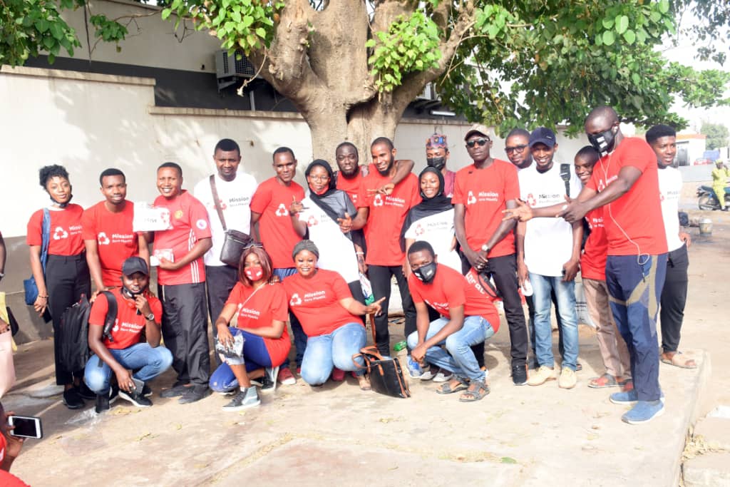 ibrahim_sekinah's tweet photo. #GlobalRecyclingDay 

#AREaixTCCF
#MissionZeroPlastic
#RecyclingHeroes
#RecycleForEducation
#GlobalRecyclingDay https://t.co/u8UJRlFZv1