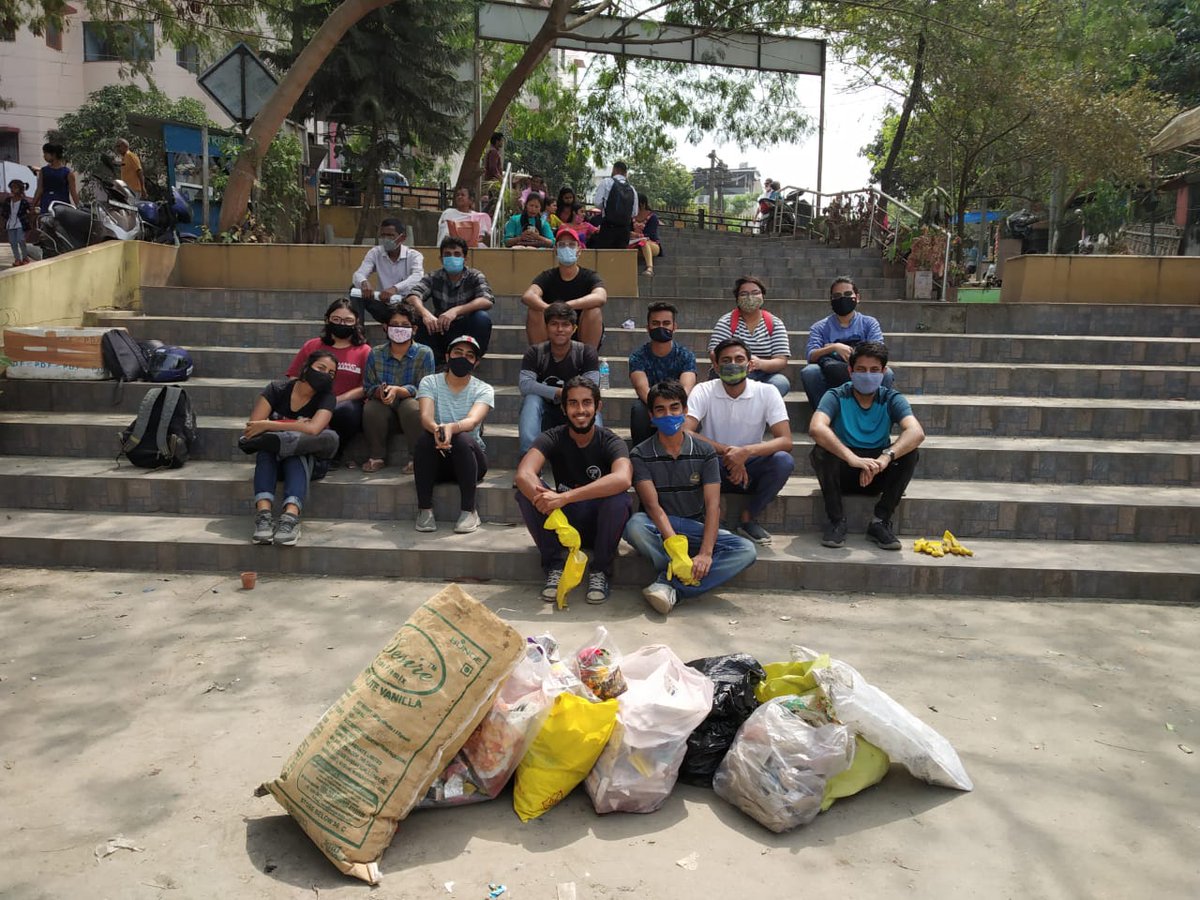 midway_journey's tweet photo. Volunteers segreagting the waste collected from the river bank.🙌💚
#sundaycleanup https://t.co/aHzXBKc7W3