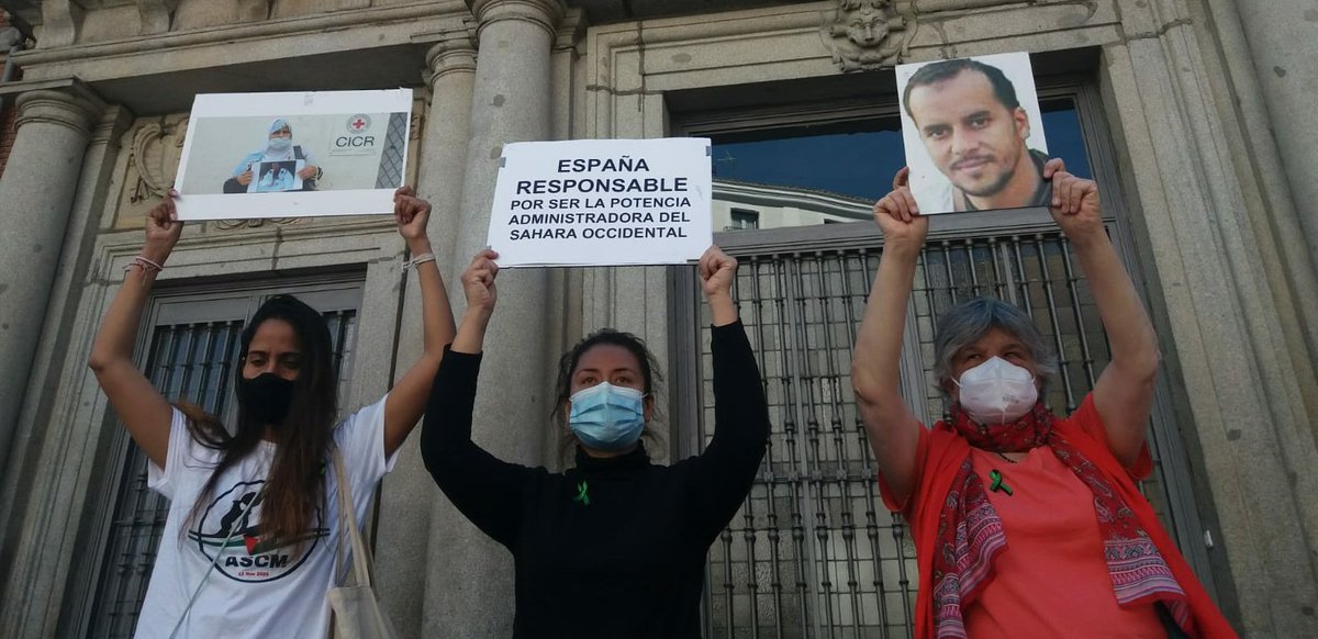contramutis's tweet photo. Cumple la tercera semana ante el #MAECgob de González Laya, impasible al sufrimiento de la familia del periodista saharaui #LaminHaddi, que, de seguir vivo, hoy hace 68 dias en huelga de hambre en una prision marroquí. Esta desaparecido, Marruecos no informa. ¿Y los #DDHH? https://t.co/v7QRHhR5f1