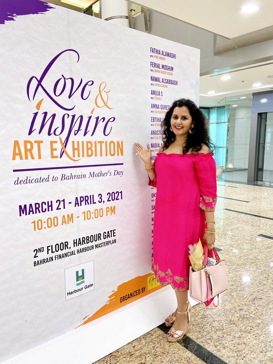SardaMadhu's tweet photo. “Love &amp; Inspire” #harbourgate #bahrain 
#artbahrain #bahrainart #bahrainarts #bahrainartguide #bahrainartists #bahrainartist #bahrainculture
#bahrainmothersday 
#art #artist #love  #drawing #artwork #like  #beautiful #follow #photo #arte #bahrain #artforsale #artforinteriors https://t.co/o4ze27E2aF
