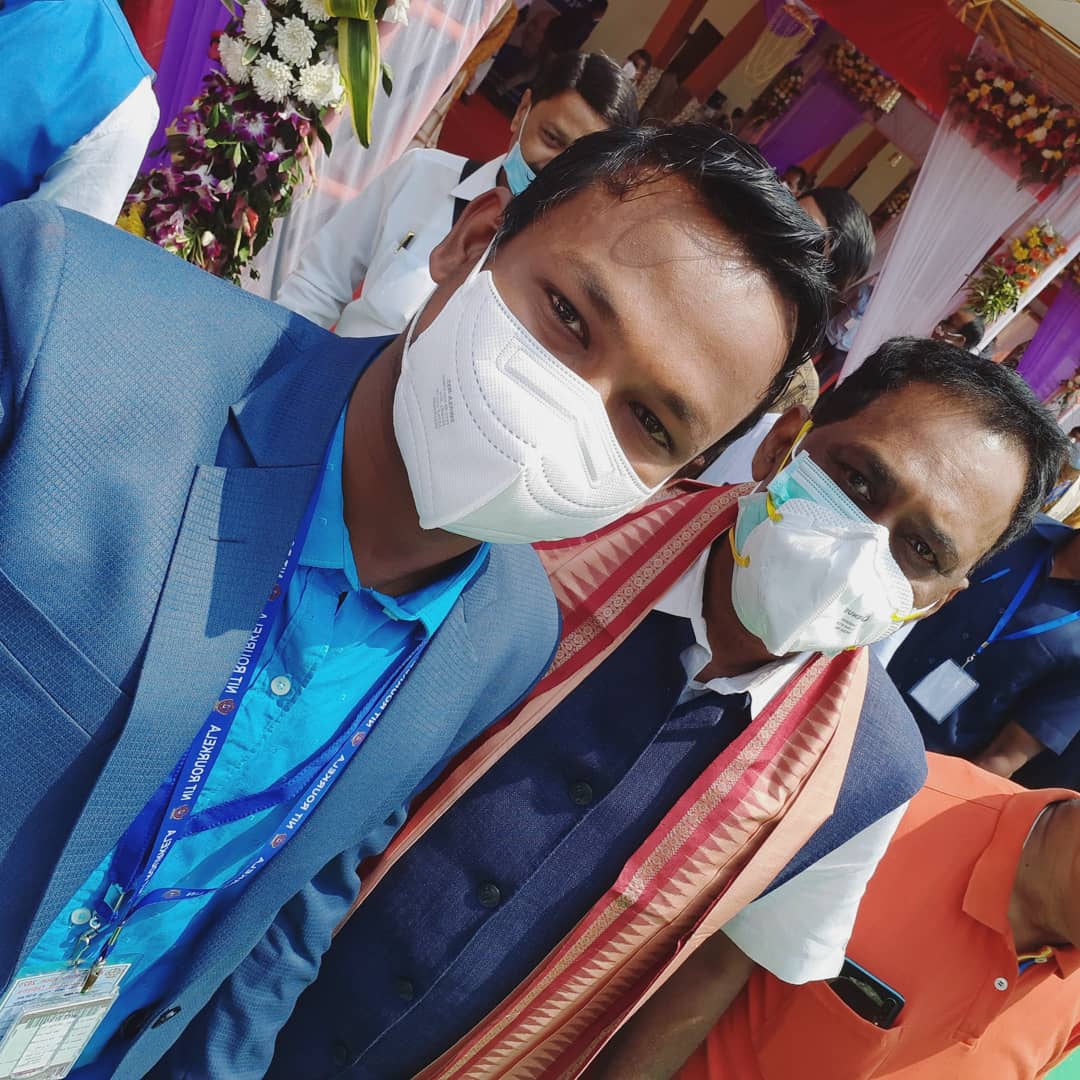 Krushna_chsahu's tweet photo. #18thconvocation @nitrourkela #proudmoment #chiefguest #presidentofIndia @rashtrapatibhvn #guestofhonor @GovernorOdisha @dpradhanbjp @nabadasjsg @jualoram #mlas #ips #ias #Dignitaries https://t.co/8ZtW7WdYaS
