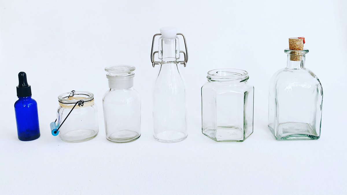 _Sirolopez_'s tweet photo. Otro de los materiales maravillosos para potenciar en las aulas es el vidrio. Nunca lo hemos tenido tan fácil para disponer de numerosos formatos. #aulascreativas #vidrio #embases #sinplastico https://t.co/oRRDenuO87