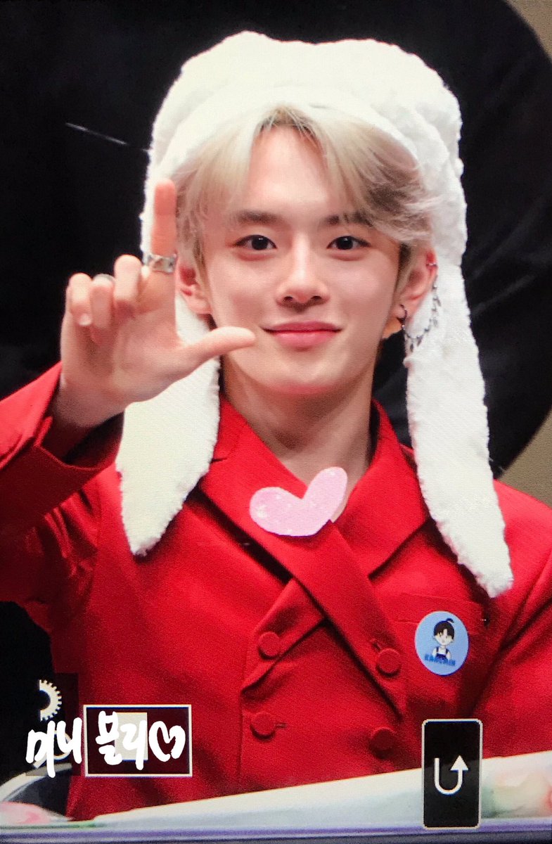 Minievely_0125's tweet photo. [PREVIEW] 210321 팬사인회
LOVE💙
#강민 #유강민 #베리베리 #VERIVERY #カンミン #KangMin https://t.co/cfNilTj77p