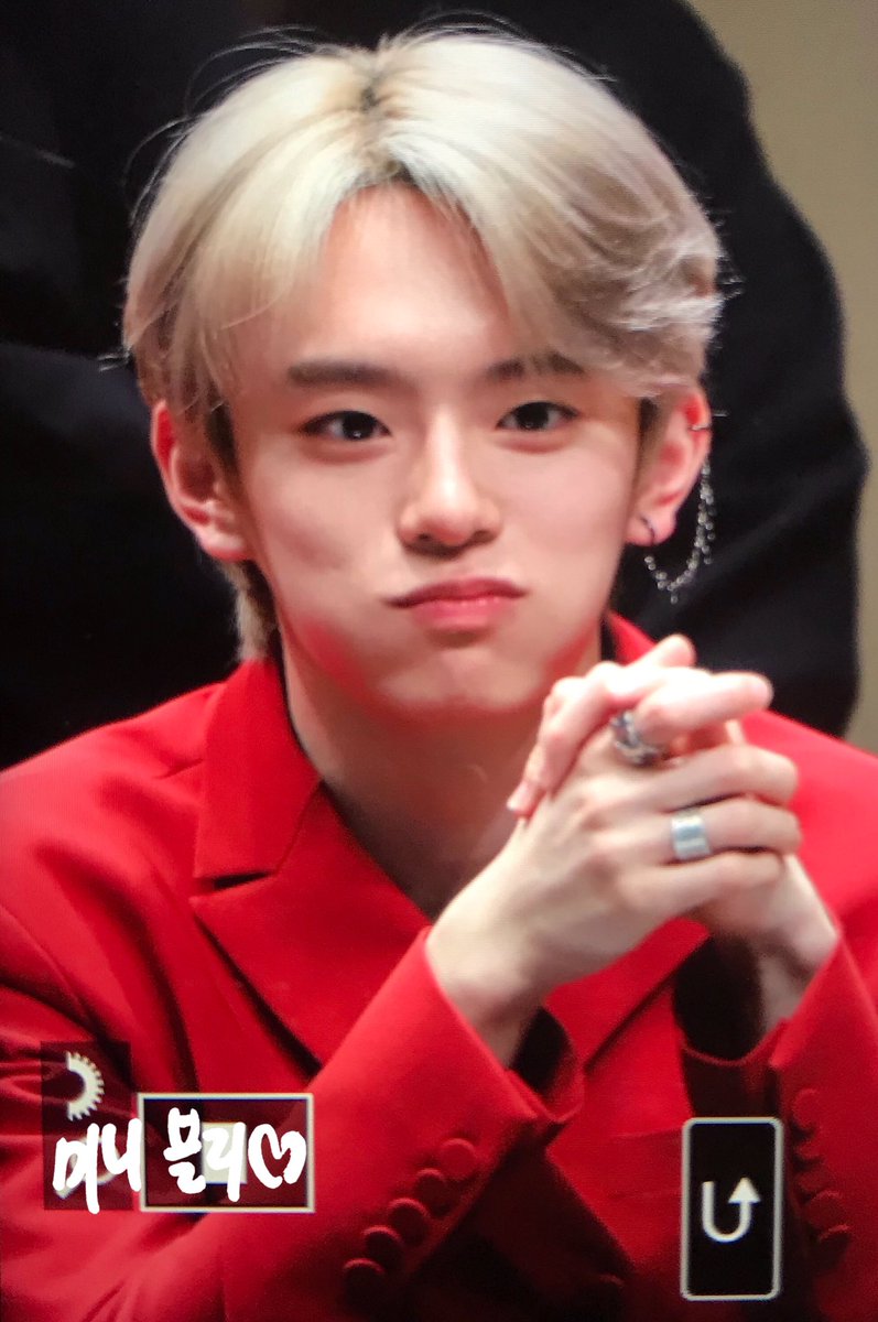 Minievely_0125's tweet photo. [PREVIEW] 210321 팬사인회
너무 사랑스럽다😍
#강민 #유강민 #베리베리 #VERIVERY #カンミン #KangMin https://t.co/UANUGckDX1