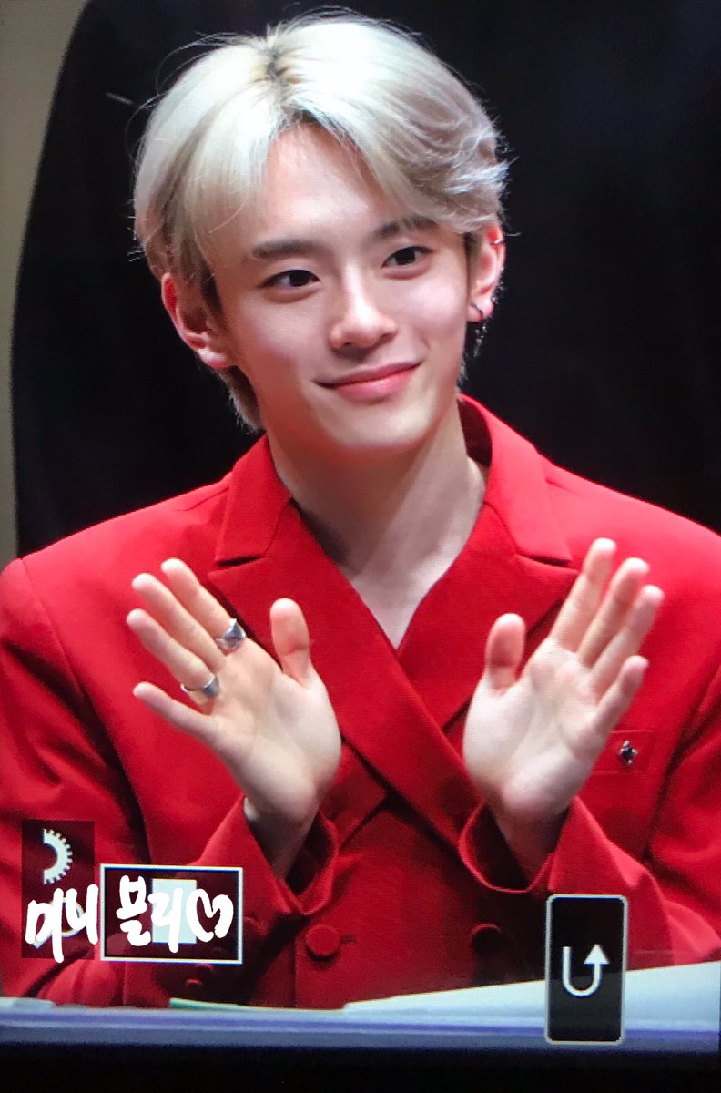 Minievely_0125's tweet photo. [PREVIEW] 210321 팬사인회
너무 사랑스럽다😍
#강민 #유강민 #베리베리 #VERIVERY #カンミン #KangMin https://t.co/UANUGckDX1