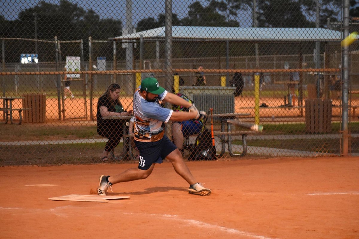 madi0411's tweet photo. @Hartshorne16 @chaseoneil99  St Patrick’s day softball 🥎 https://t.co/VtSQXHNabp