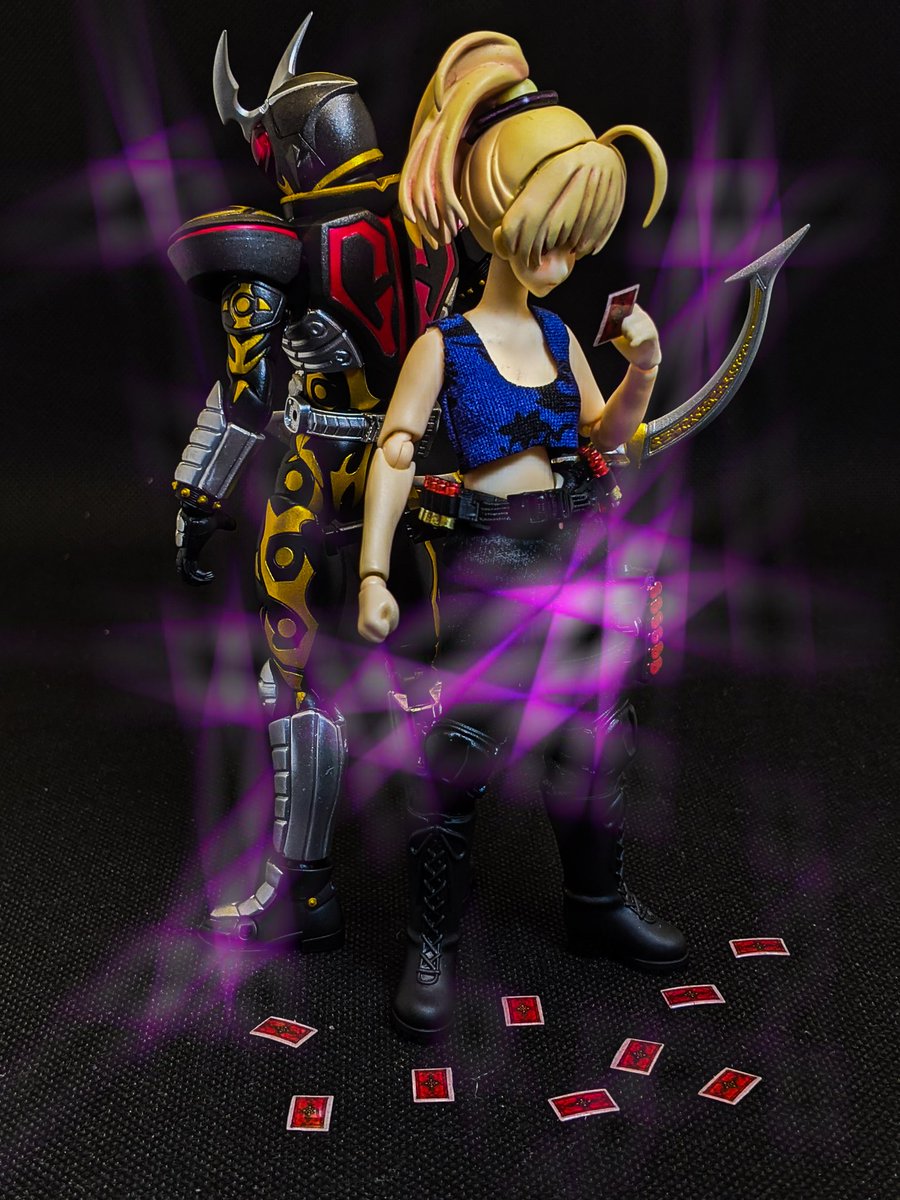 Twoucan 仮面ライダーカリス の注目ツイート イラスト マンガ コスプレ モデル